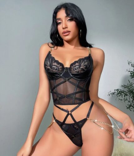 Don't Kiss And Tell Lace Bustier Set
