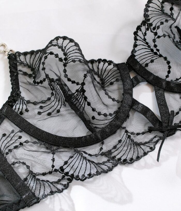 Feel This Magic Garter 3 Piece Set