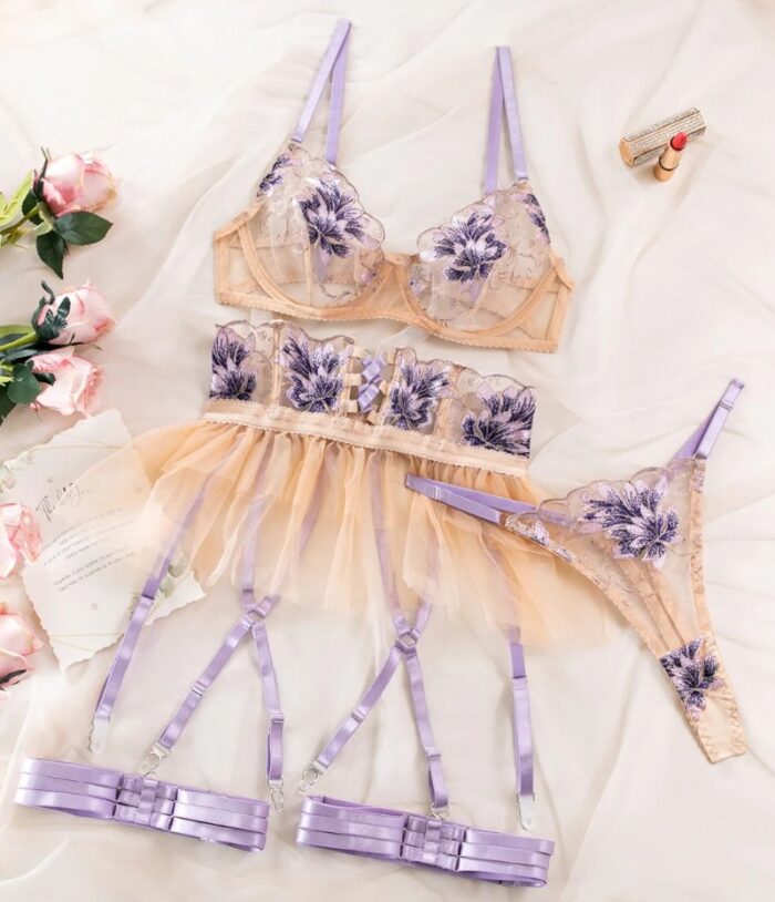 Infinite Love Lace 4 Piece Set
