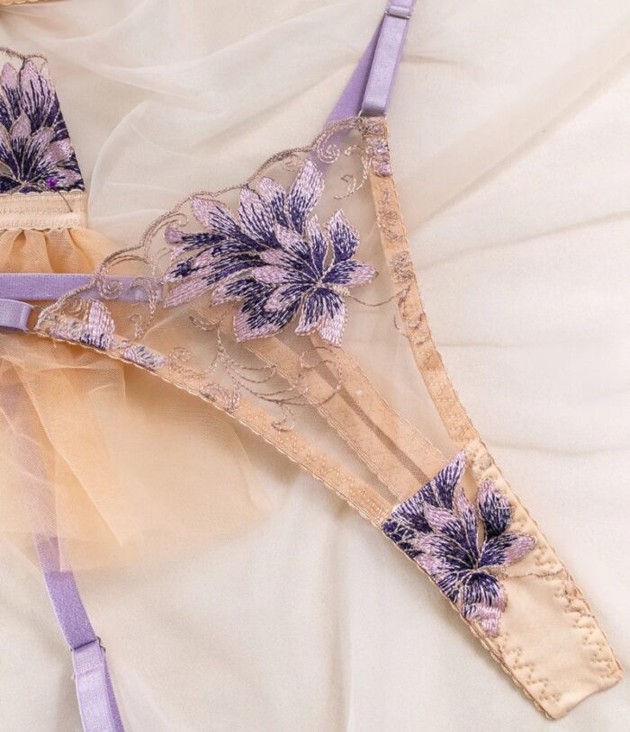 Infinite Love Lace 4 Piece Set