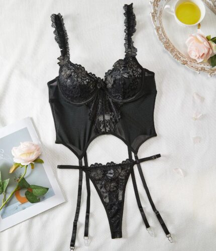 Loving Gaze Lace Bustier 2 Piece Set